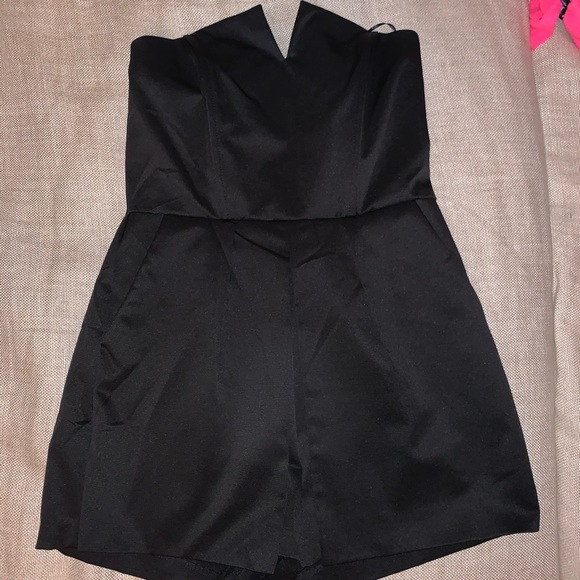 Gorgeous Black Strapless Romper - Picture 1 of 4